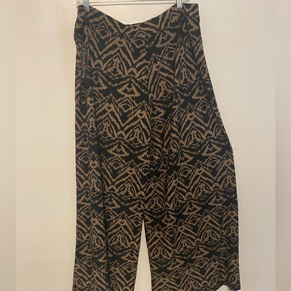 French Laundry Black/Tan print wide-leg pants, size 2X